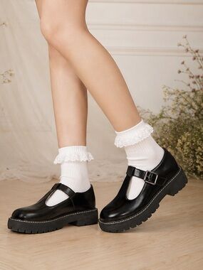 Madden Girl Women's Mary Jane T-Strap G-Crate Size 8.5 Chunky Platform Shoes